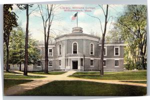 Williams College Library, Williamstown MA Vintage Postcard L09