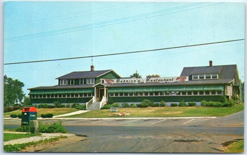 Postcard - Bernice's Restaurant - Guilford, Connecticut