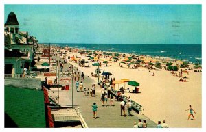 Postcard BEACH SCENE Ocean City Maryland MD AR5115