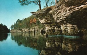 Swallows Nest Wisconsin Dells Every Summer Soft Sandstone Cliff Vintage Postcard