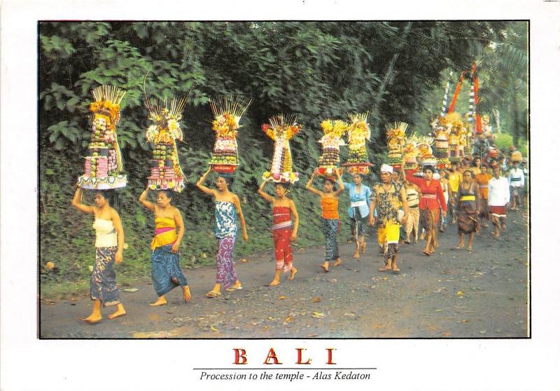 BG9675 procession to the temple alas kedaton folklore  types   bali  indonesia