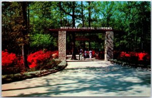 VINTAGE POSTCARD THE MUNICIPAL GARDENS AT NORFOLK VIRGINIA c. 1960s