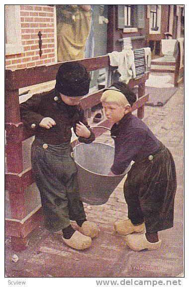 Children With A Bucket, Volendam (North Holland), Netherland, 1900-1910s