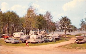 J23/ Paradise City East Rochester Ohio Postcard Chrome Paradise Lake Park 91