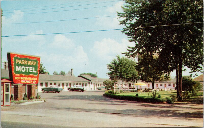 London Ontario The Parkway Motel Dundas Street Unused Postcard G57