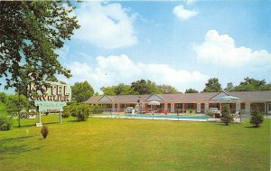 Aberdeen Maryland 1950-60s Postcard Cavalier Motel Swimming Pool