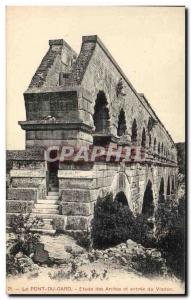 Old Postcard Pont du Gard and Study of the arches of the viaduct enrtee