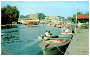 Old Boats At Thousand Islands New York PC1514