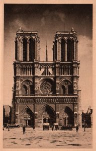 Notre Dame,Paris,France BIN