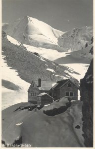 Mountaineering Switzerland refuge hut cottage winter scenic photo postcard 1928