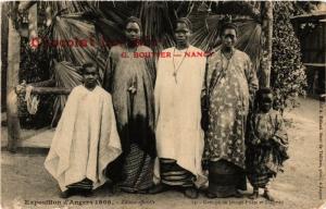 CPA EXPO ANGERS 1906 Groupe de Jeunes Filles et Fillettes (606286)