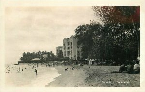 Beautiful Beach Waikiki Honolulu Hawaii RPPC Photo Postcard 20-9172