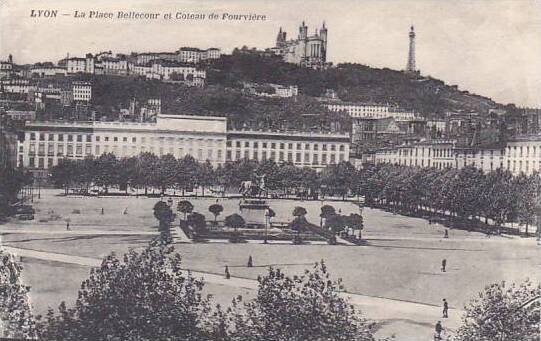 France Lyon La Place Bellecour et Coteau de Fourviere