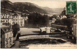 CPA Le Mont Dore Le Casino et la Vallee FRANCE (1289581)