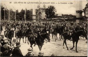 CPA Militaire, Les Fetes de la Victoire - La Cavalerie (278441)