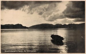 Indonesia Sabang Zonsondergang Boven De Sabangbaai RPPC 06.25