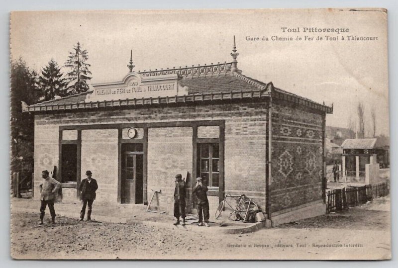 Toul a Thiacourt Pittoresque Raildroad Depot La Gare de Toul Postcard J30