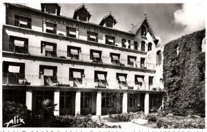 VINTAGE POSTCARD THE MARIE-ELIZABETH PAVILLION BAGNERES-DE-BIGORRE FRANCE RPPC