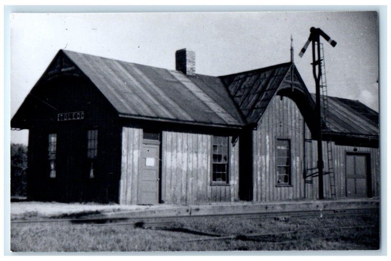 c1960 Toledo Iowa IA Exterior Railroad Train Depot Station RPPC Photo Postcard