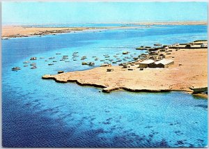 VINTAGE CONTINENTAL SIZE POSTCARD SHARM OBHOR DIVER RESORT AREA SAUDI ARABIA