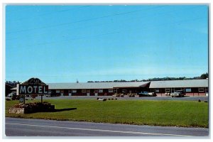 c1960 Roadside View L & M Motel Building Schenectady New York Unposted Postcard