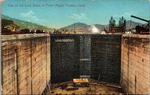 Lock Gates Pedro Miguel Panama Canal Panama Scenic Landmark DB Postcard 