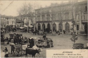 CPA MARINGUES Marche aux Fruits (1254029)