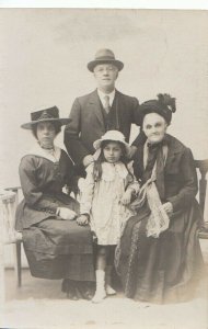 Ancestors Postcard - Real Photo of a Family - Mrs Colyer & Granddaughter TZ12325