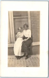 x5 RPPC SET c1910s Women Outdoor Happy Friend Group Same Smile Dress PC LOT A333