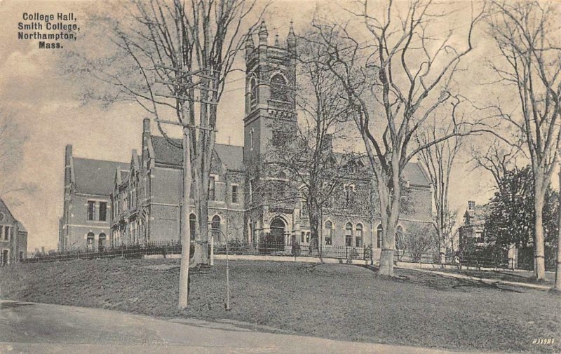 NORTHAMPTON, Massachusetts MA   SMITH COLLEGE~College Hall  VINTAGE B&W Postcard