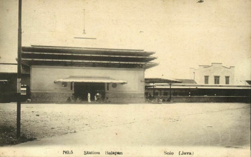 indonesia, JAVA SURAKARTA SOLO, Balapan Railway Station (1930s) Kuwai & Co.