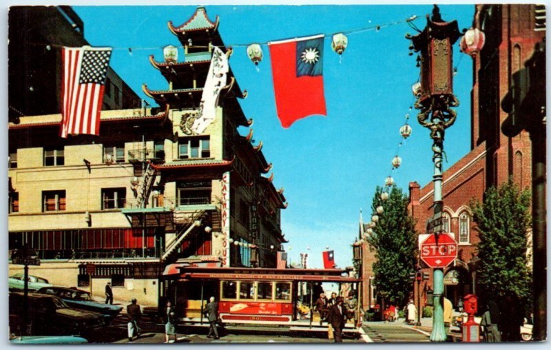 Postcard - Grant Avenue, San Francisco's Chinatown - San Francisco, California