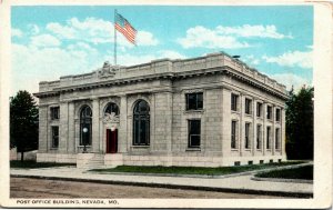 Postcard MO Vernon County Nevada Post Office Building American Flag 1920s H5