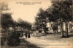 CPA Les SABLES-d'OLONNE - Le Chalet Mireille dans la Foret de Pins (297749)