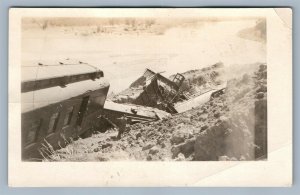 RAILROAD ACCIDENT TRAIN WRECK ANTIQUE REAL PHOTO POSTCARD RPPC railway