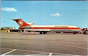 Postcard AIRPORT SCENE Montreal Quebec QC AK1890