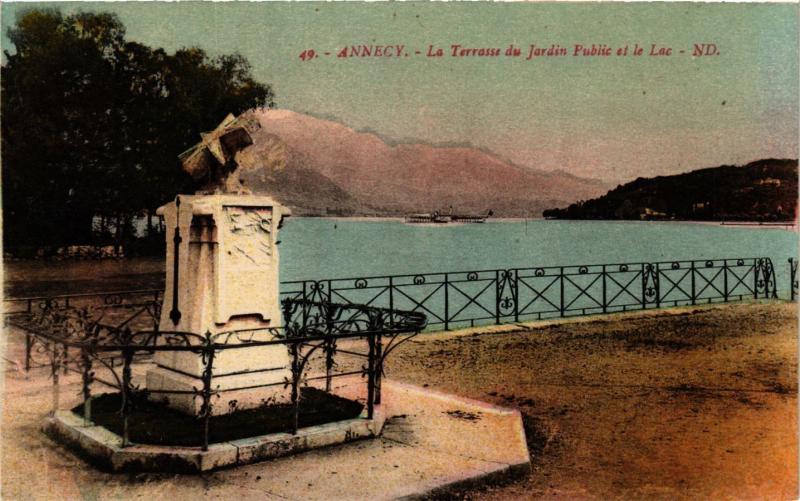 CPA ANNECY - La Terrasse du Jardin Public et le Lac (691464)