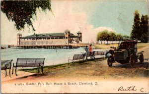 Postcard Gordon Park Bath House and Beach in Cleveland, Ohio