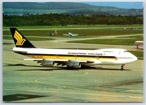 Airplane Postcard Singapore Airlines Boeing 747-212B DO10