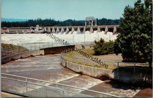 Bonneville Dam Oregon and Washington Postcard PC351