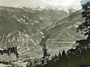 Postcard RPPC 1500 ft.View of Montana & Mountains.  U6