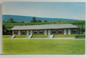 PA North of Harrisburg DECOVEN MOTEL Mr & Mrs James Dersham Owners Postcard Q2