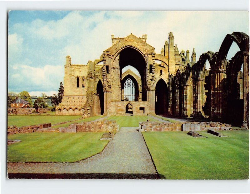 Postcard The ruined Nave with Great East Window, Melrose Abbey, Scotland