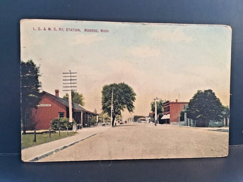 Postcard 1910 View Lake Shore & Michigan Southern Railway Station, Monroe, MI X1