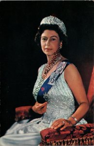 Queen Elizabeth II Vintage Postcard PC263