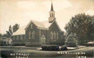 1954 Methodist Church MECHANICSVILLE IOWA RPPC real photo postcard 3428