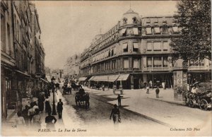 CPA PARIS 7e - 174. La Rue de Sèvres (55444)