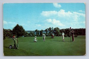LAKE LAWN LODGE DELAVAN LAKE WISCONSIN GOLF COURSE PREXY STAMP POSTCARD 1954