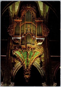 VINTAGE CONTINENTAL SIZE POSTCARD THE ORGAN AT CATHEDRAL OF STRASBOURG FRANCE