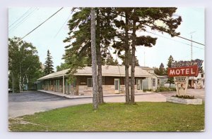 Rock View Motel St Ignace Michigan MI Chrome Postcard P1